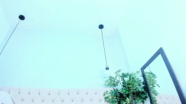 Victoria Coleman online show from 11-06-25, 07:26