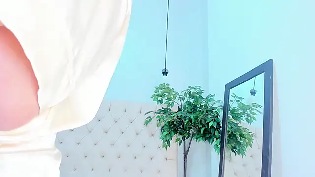 Victoria Coleman online show from 02-20-26, 06:26