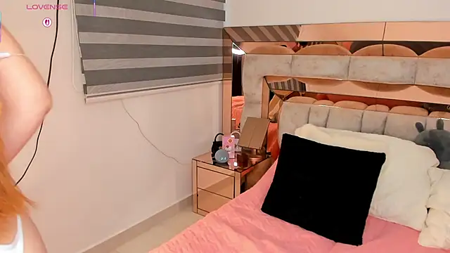 CamiiLovers online show from 01-12-26, 10:15