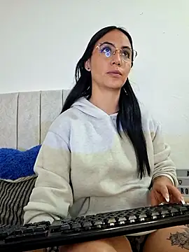 anny roberts online show from 07-01-26, 01:13