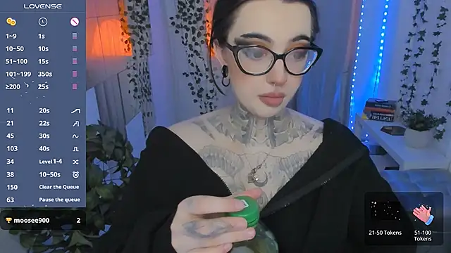 Dixi Pixi  online show from 05-31-26, 05:15