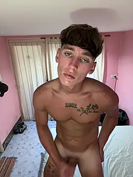 Hornyyoungstud123 online show from 07-08-26, 11:37