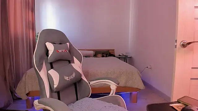 alisahug online show from 04-29-26, 11:14