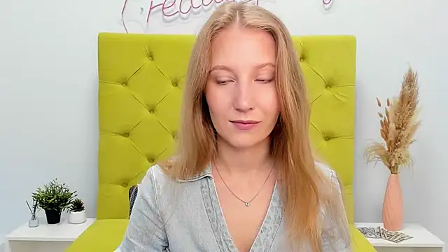 LolaWilsons online show from 05-16-26, 07:27