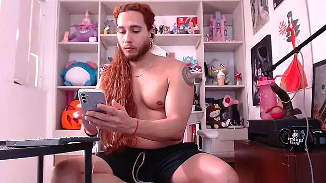 Snapshot of Sodom_333 chatting on 02-06-25, 06:13 Sodom 333 online show from 02-06-25, 06:13