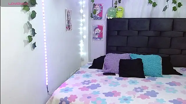 the lesbian game online show from 04-29-26, 05:41