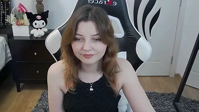 pretty little thing online show from 05-13-26, 05:32