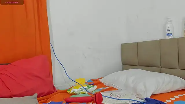 lilybaudyn  online show from 06-27-26, 08:52