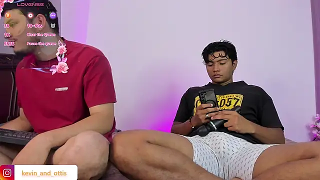  Ottis  online show from 04-08-26, 07:03