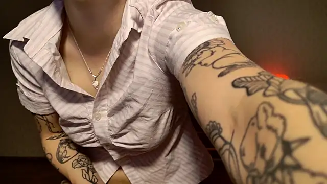 Snapshot of MazzyDoll chatting on 05-09-26, 05:01 MazzyDoll online show from 05-09-26, 05:01