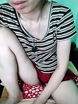 Luxcute286 online show from 05-29-26, 02:42