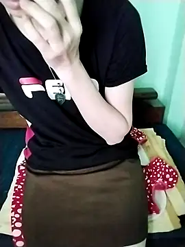 Snapshot of Luxcute286 chatting on 07-16-26, 03:23 Luxcute286 online show from 07-16-26, 03:23