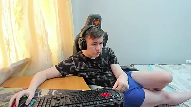 iliaskrislove online show from 04-30-26, 06:09