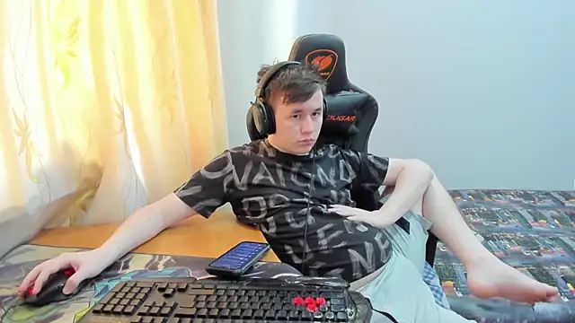 iliaskrislove online show from 05-18-26, 04:07