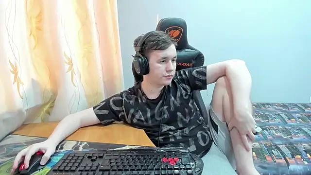iliaskrislove online show from 05-18-26, 04:13