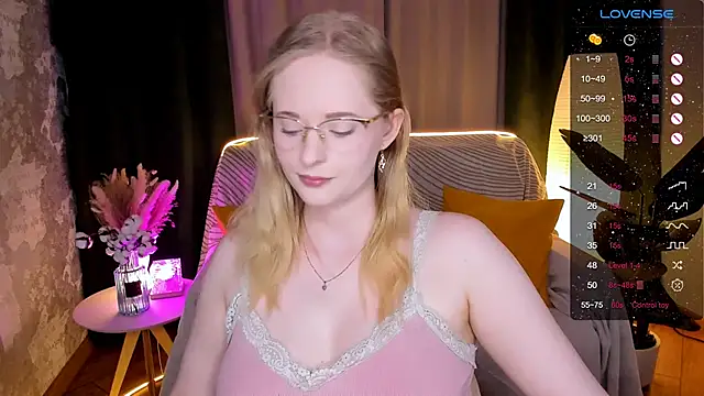 Aemilia  online show from 02-16-26, 08:10