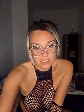 SpicyVicky online show from 05-15-26, 04:30