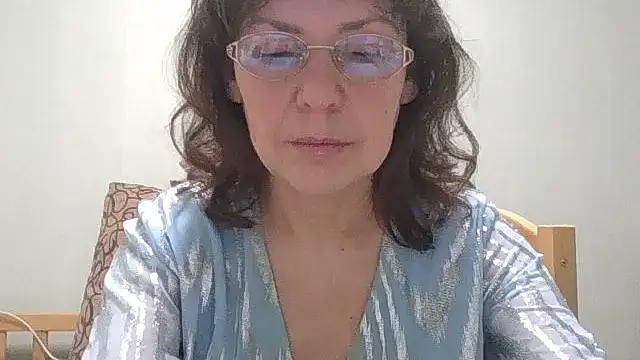 HollyJewel online show from 03-05-26, 04:25