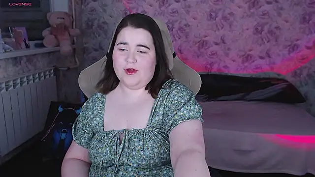 Estelle Hicks online show from 03-20-26, 06:46