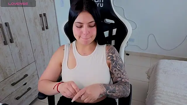 Victoryyy  online show from 03-20-26, 06:02