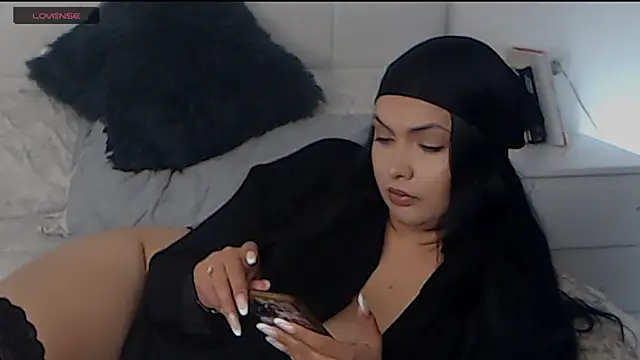 Snapshot of BriannaBk chatting on 06-18-26, 02:54 BriannaBk online show from 06-18-26, 02:54