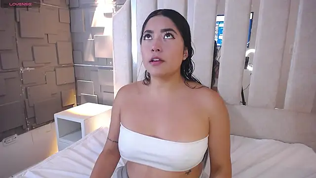 Susy thomson online show from 04-16-26, 07:47