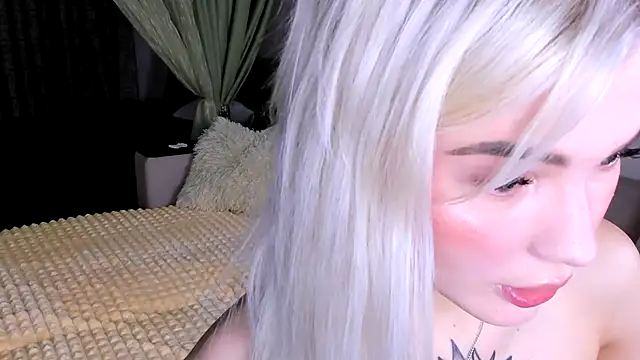 Sweeet Barbie online show from 11-21-25, 03:33