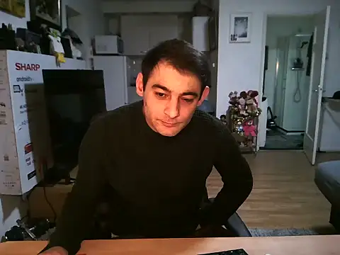 Snapshot of mihaimichael chatting on 01-16-26, 12:53 mihaimichael online show from 01-16-26, 12:53