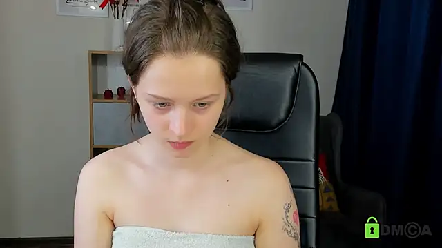 Alina Mills online show from 05-05-26, 01:41