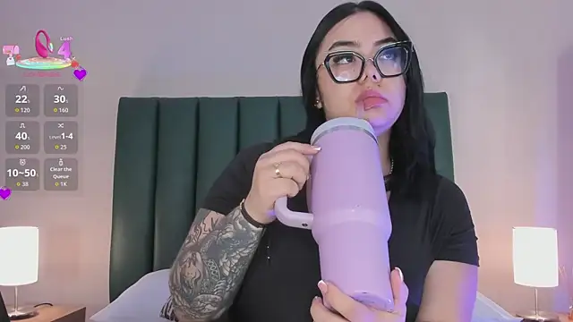 juicy led  online show from 07-16-26, 11:16