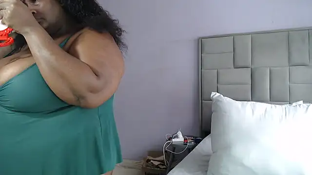 bustytitsxxx online show from 11-24-25, 09:20