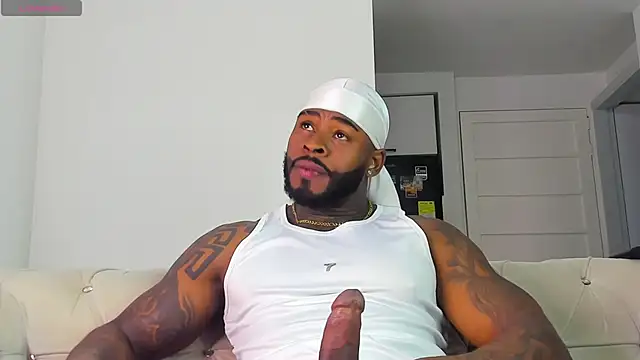 Snapshot of Makonneen chatting on 01-08-26, 03:20 Makonneen online show from 01-08-26, 03:20
