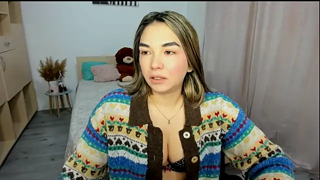 Alexa Dolly12 online show from 01-19-26, 07:01