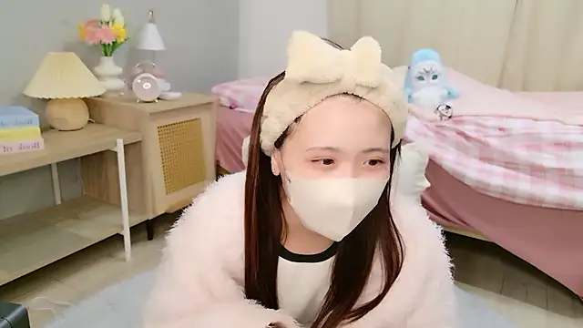 Snapshot of Sayuringo_ chatting on 01-16-26, 02:43 Sayuringo online show from 01-16-26, 02:43