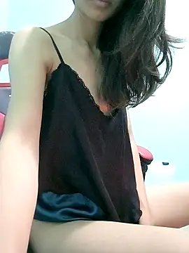 Snapshot of Lonalysexy chatting on 02-15-26, 11:45 Lonalysexy online show from 02-15-26, 11:45