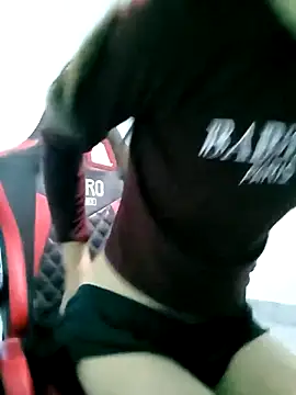 Snapshot of Lonalysexy chatting on 03-27-26, 07:47 Lonalysexy online show from 03-27-26, 07:47