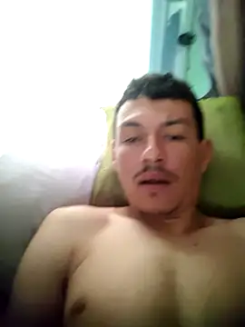 Snapshot of jhomgostosomg chatting on 11-16-25, 01:39 jhomgostosomg online show from 11-16-25, 01:39