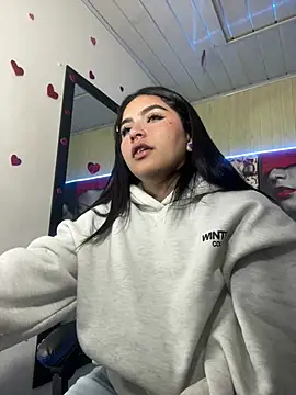  luna torres online show from 05-25-26, 11:27