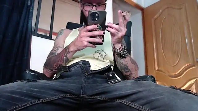 ren stipee online show from 02-20-25, 05:44