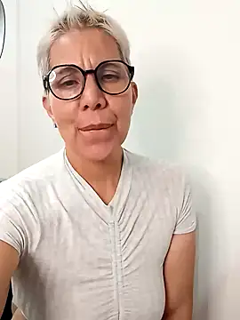Snapshot of luz_bella chatting on 01-19-25, 03:29 luz bella online show from 01-19-25, 03:29