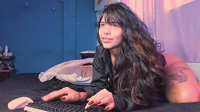 AllisonCatUwU online show from 02-28-25, 06:52