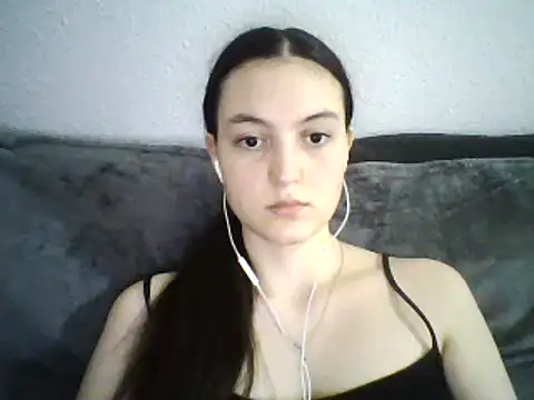 Lisa Tylor online show from 12-04-24, 06:17