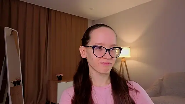 Snapshot of BettyBrowni chatting on 03-16-26, 04:11 BettyBrowni online show from 03-16-26, 04:11