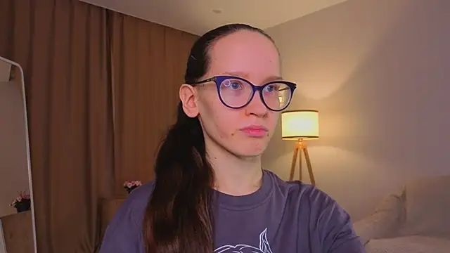 Snapshot of BettyBrowni chatting on 03-21-26, 04:10 BettyBrowni online show from 03-21-26, 04:10