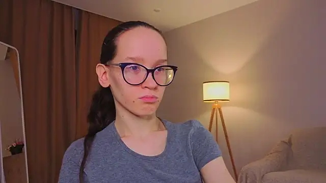 Snapshot of BettyBrowni chatting on 03-22-26, 04:10 BettyBrowni online show from 03-22-26, 04:10