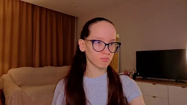 Snapshot of BettyBrowni chatting on 04-05-26, 04:04 BettyBrowni online show from 04-05-26, 04:04