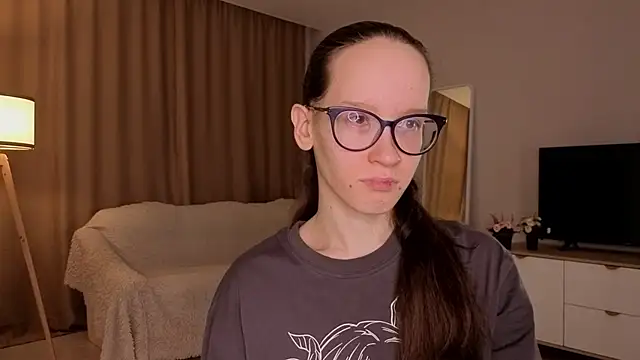 Snapshot of BettyBrowni chatting on 04-11-26, 04:11 BettyBrowni online show from 04-11-26, 04:11