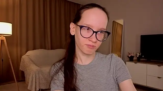 Snapshot of BettyBrowni chatting on 04-13-26, 04:12 BettyBrowni online show from 04-13-26, 04:12