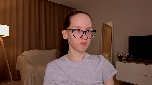 Snapshot of BettyBrowni chatting on 04-14-26, 04:13 BettyBrowni online show from 04-14-26, 04:13