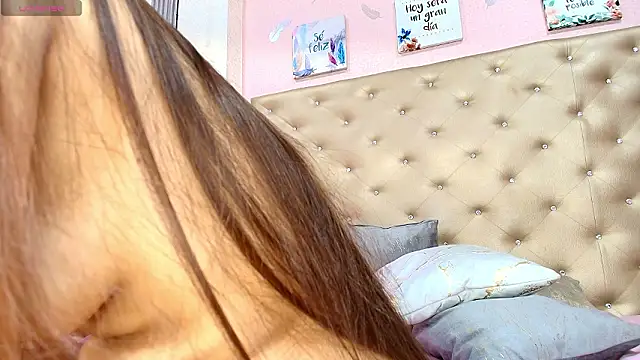 Paola  23 online show from 02-12-26, 03:56